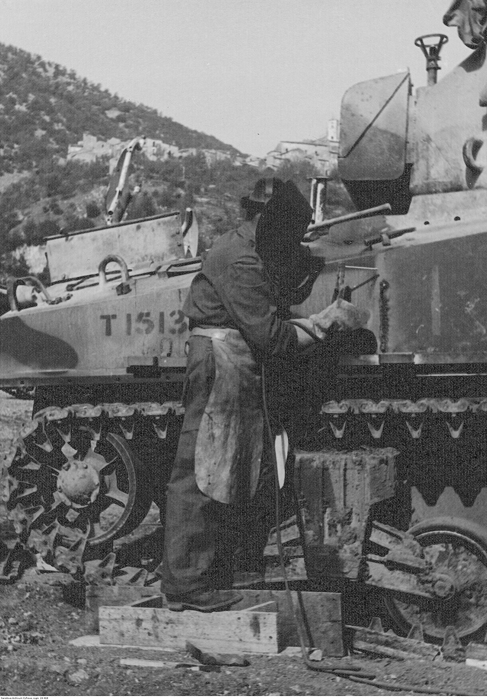 M4 Sherman tanks of the Polish 2nd Armoured Brigade being prepared for the battle of Monte Cassino, 1944