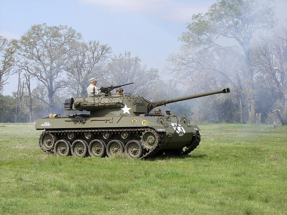 M18 Hellcat tank destroyer, side view